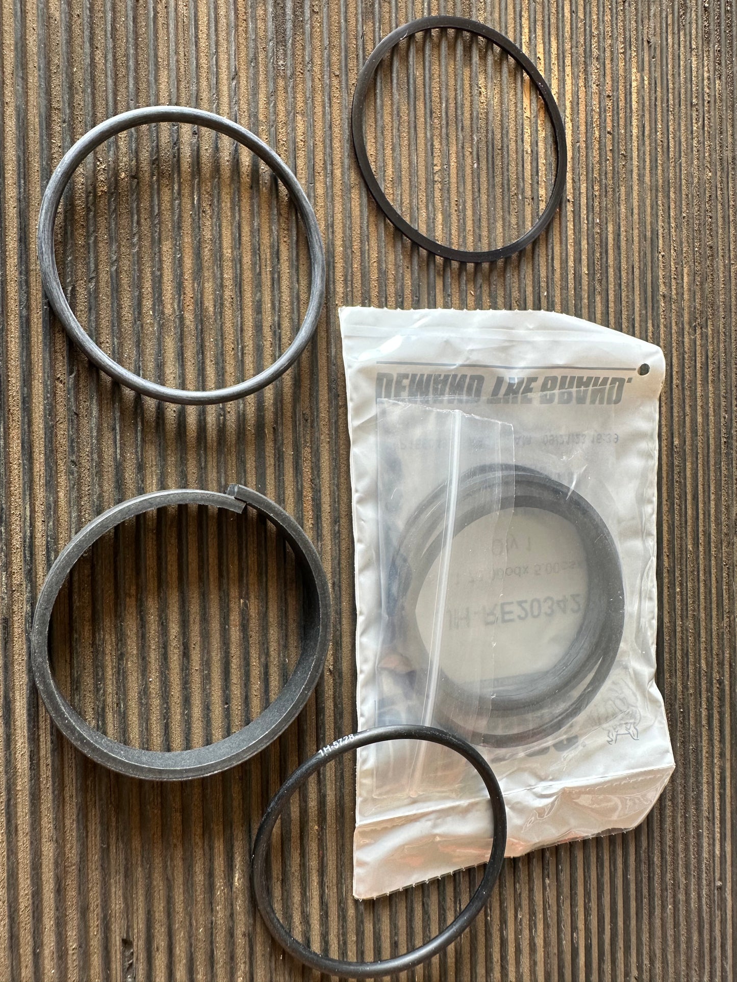 AH212089 Bore Seal Kit