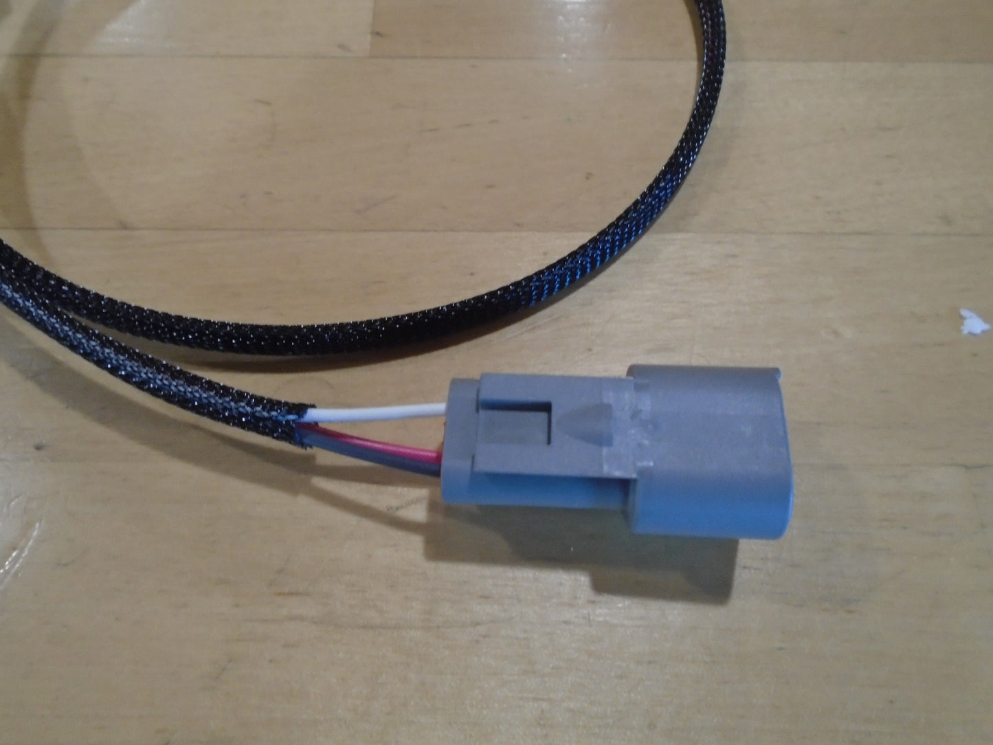 AT360574 John Deere 450J 450K 550J 650J 605C 605K 700J 850J Wheel Speed Sensor