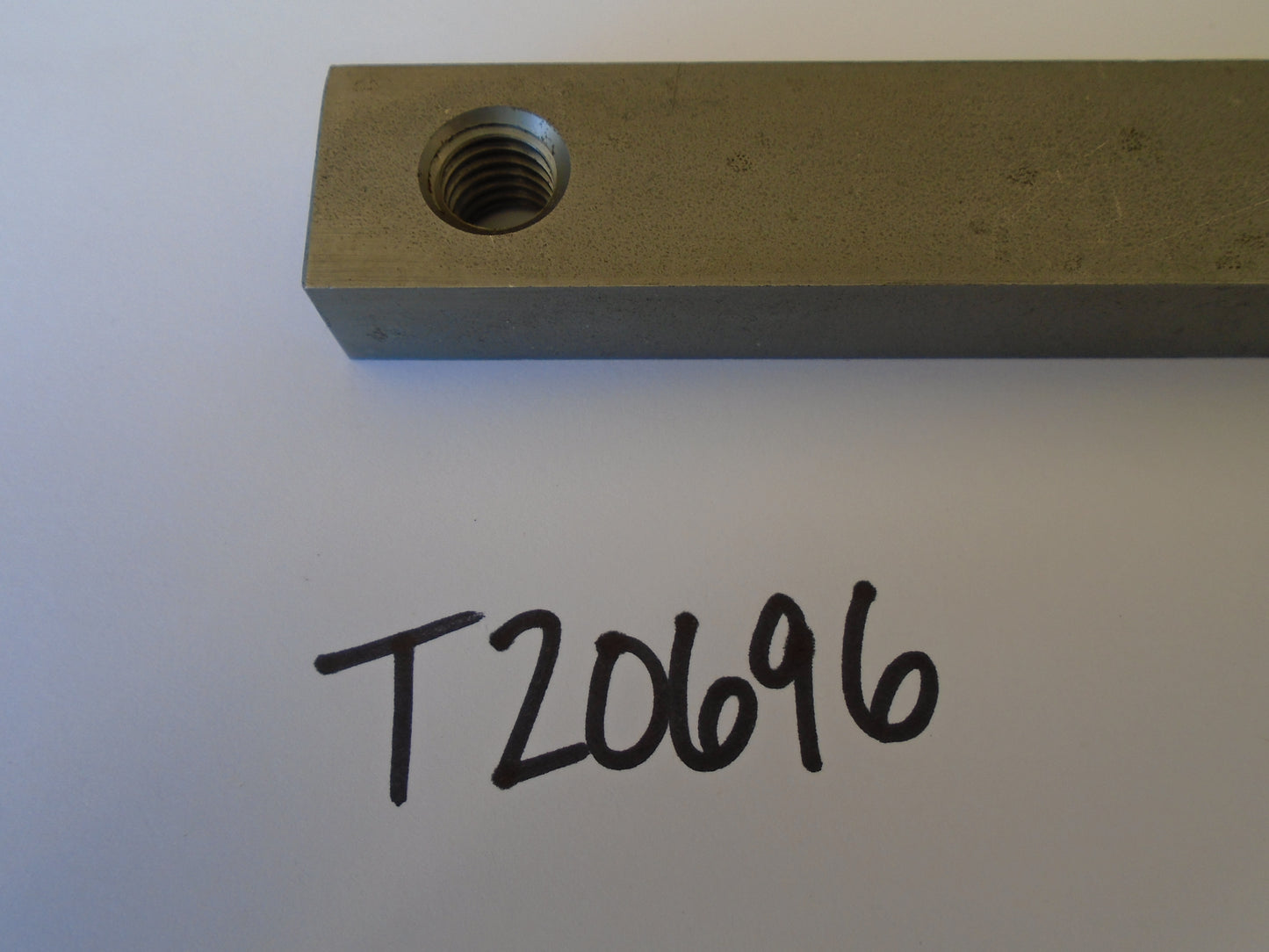 T20696 Threaded Idler Plate 450-650 John Deere