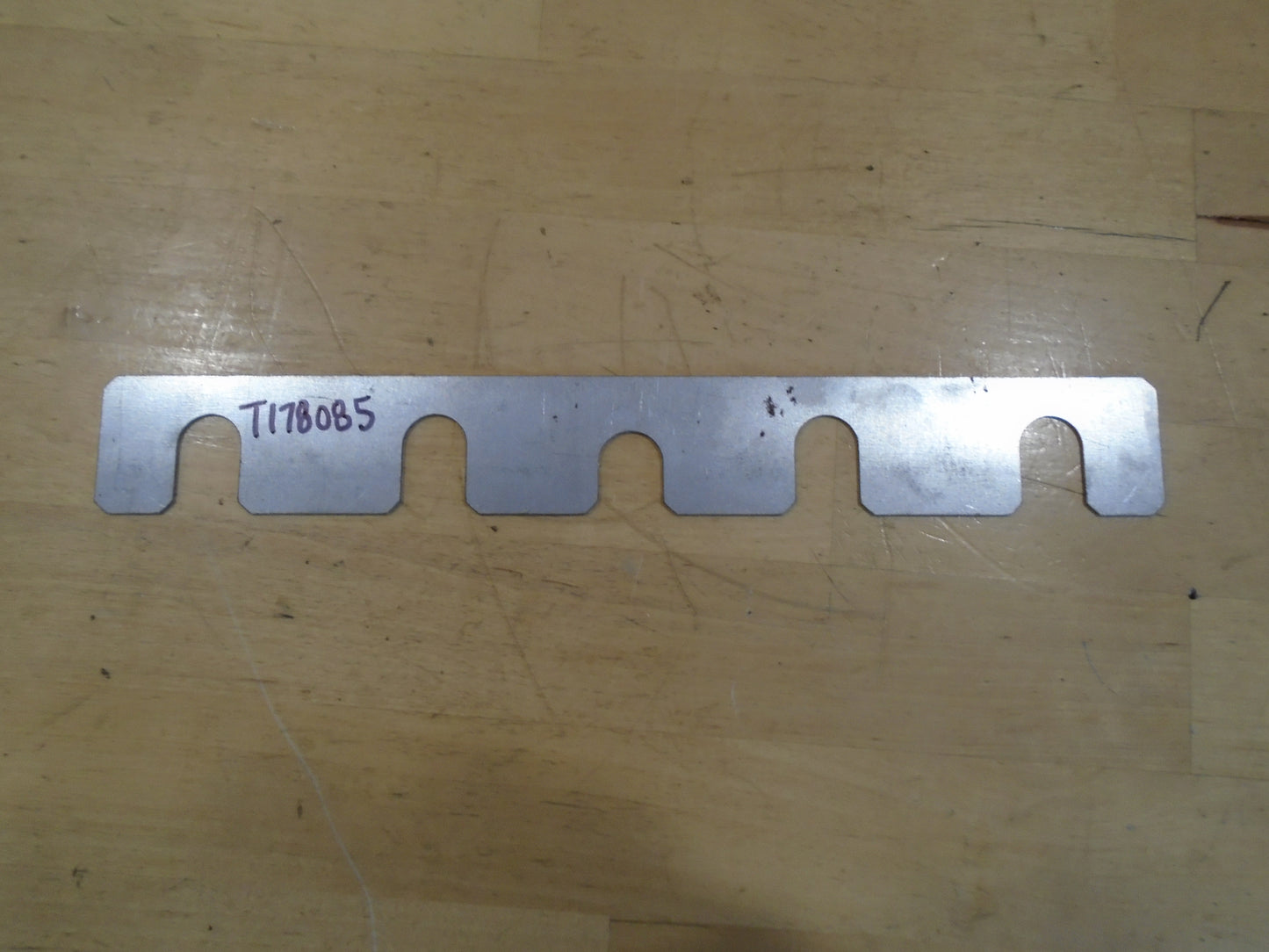 T178085 700H 700J 700K 700L 700P 1MM Side Wear Plate Idler Shim