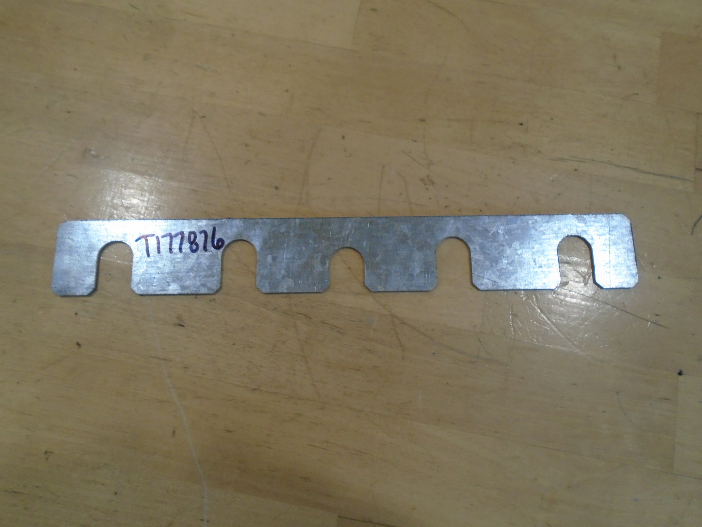 T177876 700H 700J 700K 700L 700P 1.5MM Side Wear Plate Idler Shim