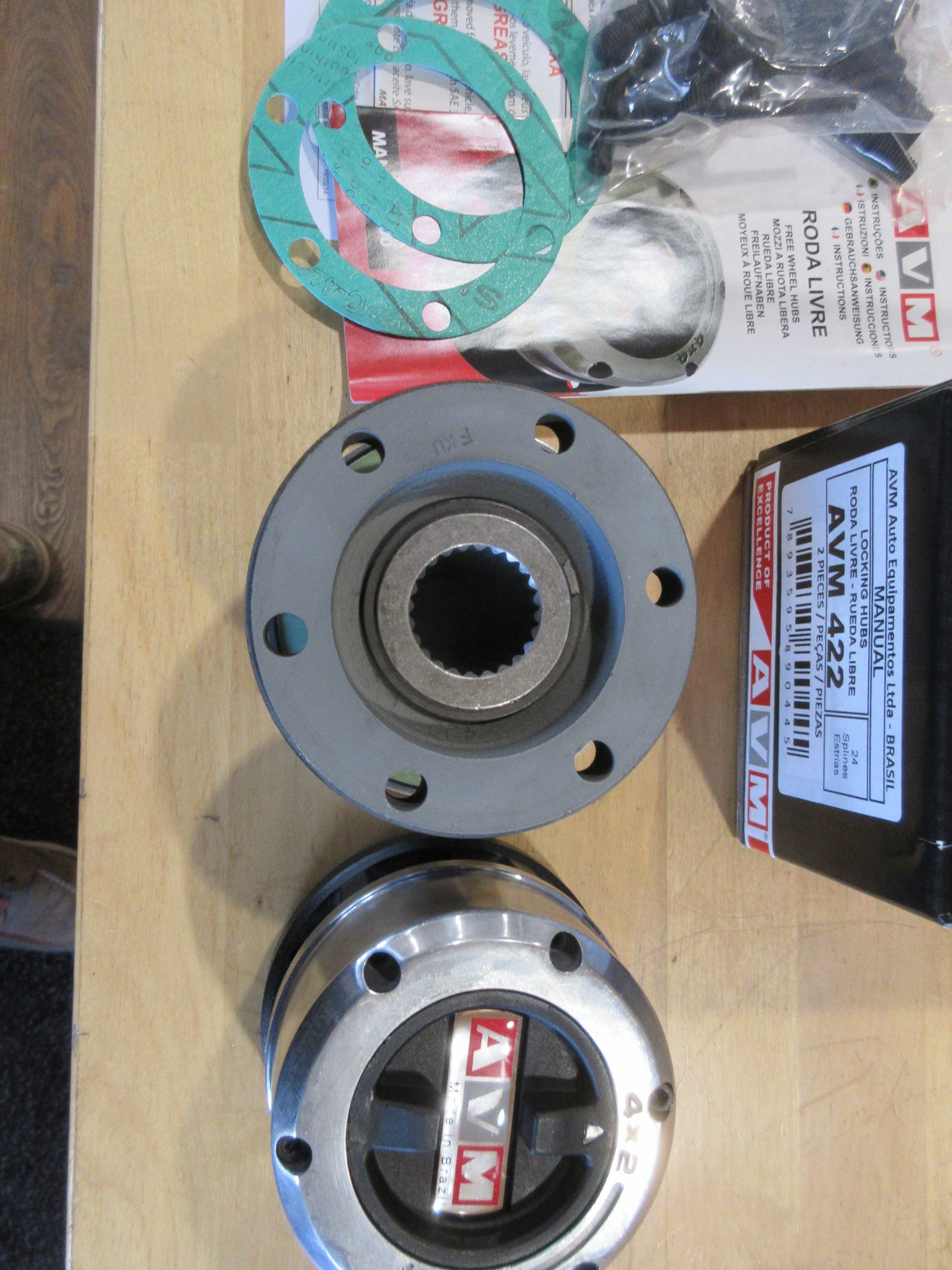 AVM 422 locking hubs Isuzu KB40 18004x4 pick up 1985, Chevy Luv 1972- 1980