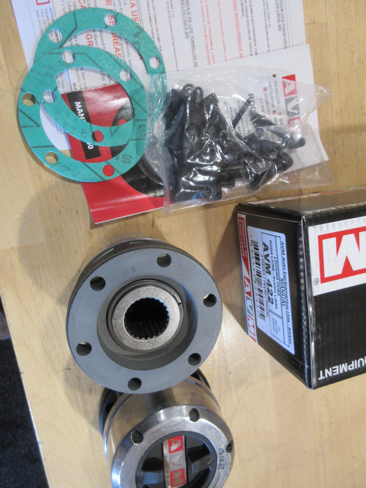 AVM 422 locking hubs Isuzu KB40 18004x4 pick up 1985, Chevy Luv 1972- 1980