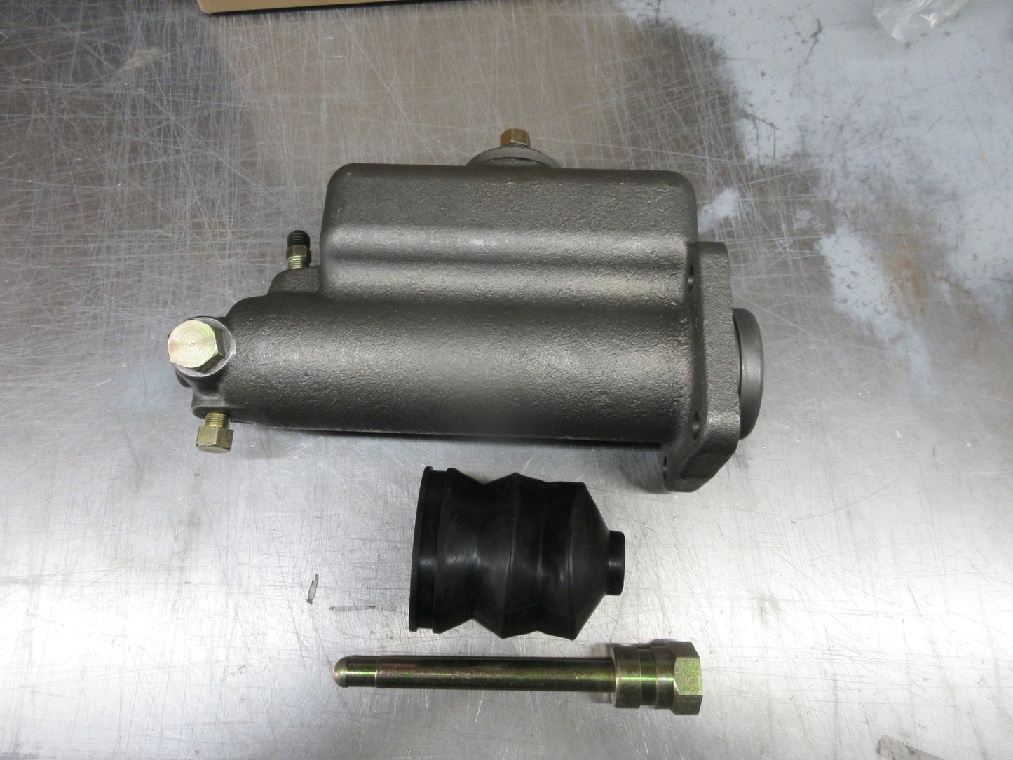 Master Cylinder for M54 and M809 Series