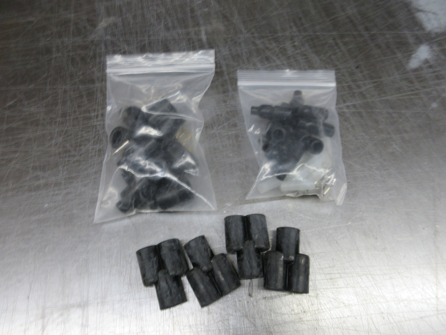 MILITARY TYPE ELECTRICAL CONNECTORS 10 FEMALE, 10 MALE 14 GAUGE AND 4 Y TYPE