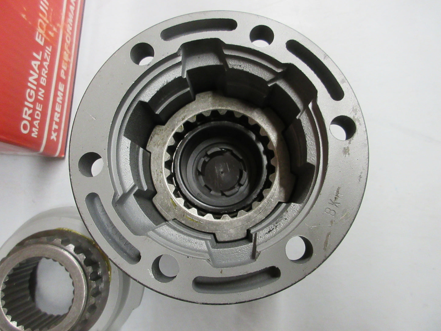 AVM 761 locking hubs fits Nissan Frontier pathfinder Xterra HD lock outs 461