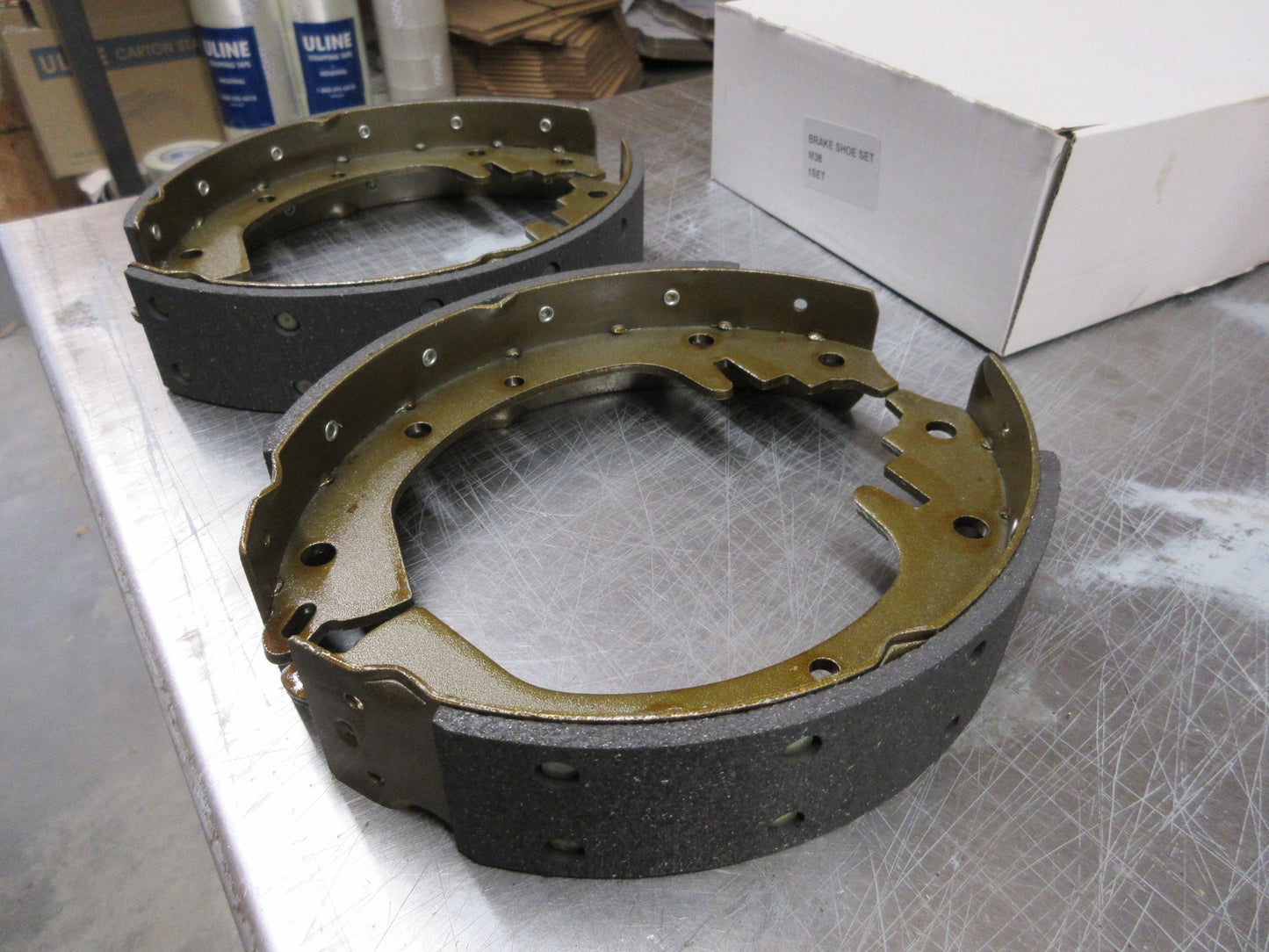 9" BRAKE SHOE SET FOR WILLYS JEEP M38A1 CJ3B CJ5 CJ6 1952-71 # 807376
