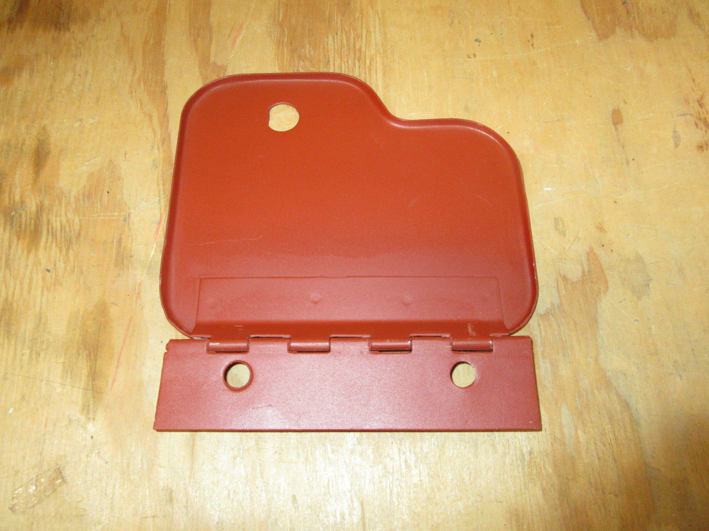 M38 Glove box door with Hinge