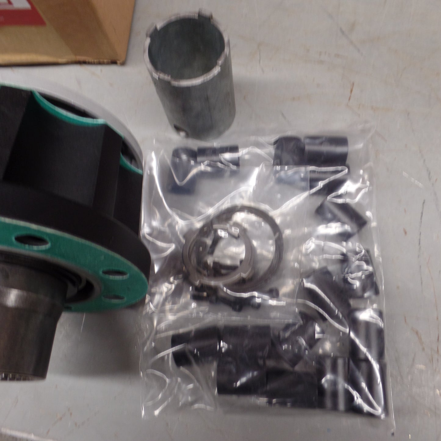 AVM 414 LOCKOUT FREEWHEELING HUBS Mercedes Benz LA 1113 1313 1214 1418-90 Truck