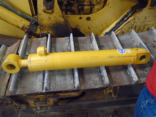 AH161762 450G 550G 650G Blade Lift Cylinder