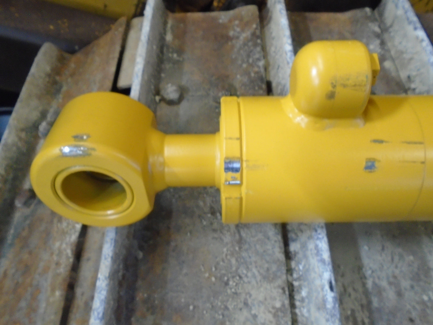 AH161762 450G 550G 650G Blade Lift Cylinder