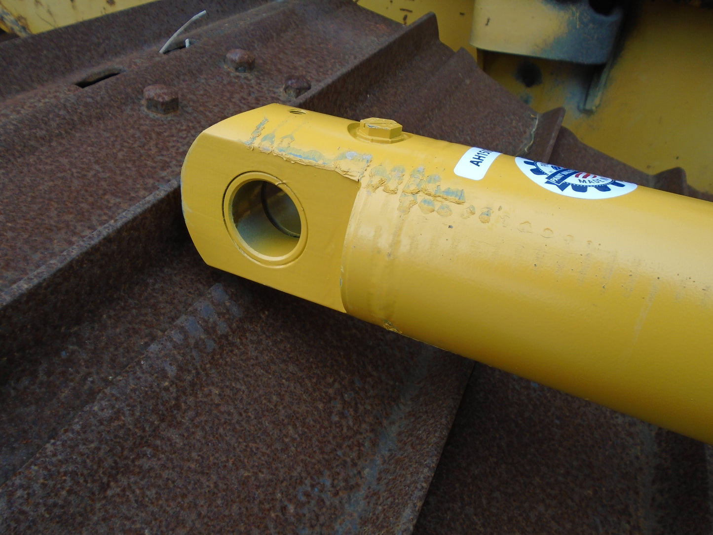 AH150349 450H Lift Cylinder