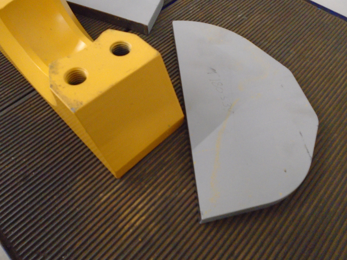 T180534 450G 550G 650G & Early 450H 550H 650H Blade Ball Socket with Gussets