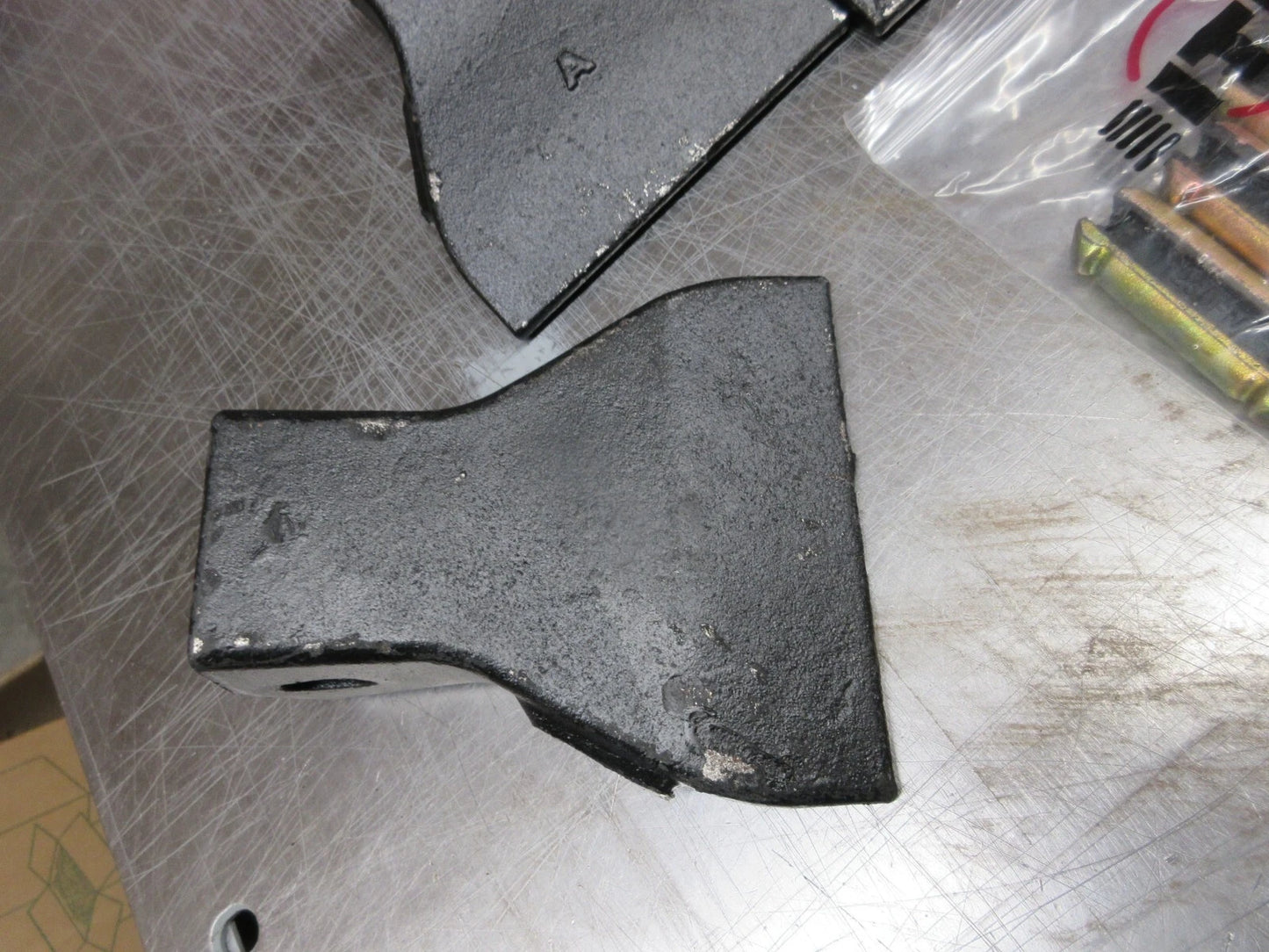 Set 0f 5 BACKHOE BUCKET TEETH FLARE DIGGING TEETH PIN Set 5 23 23F skidsteer Tooth ITR