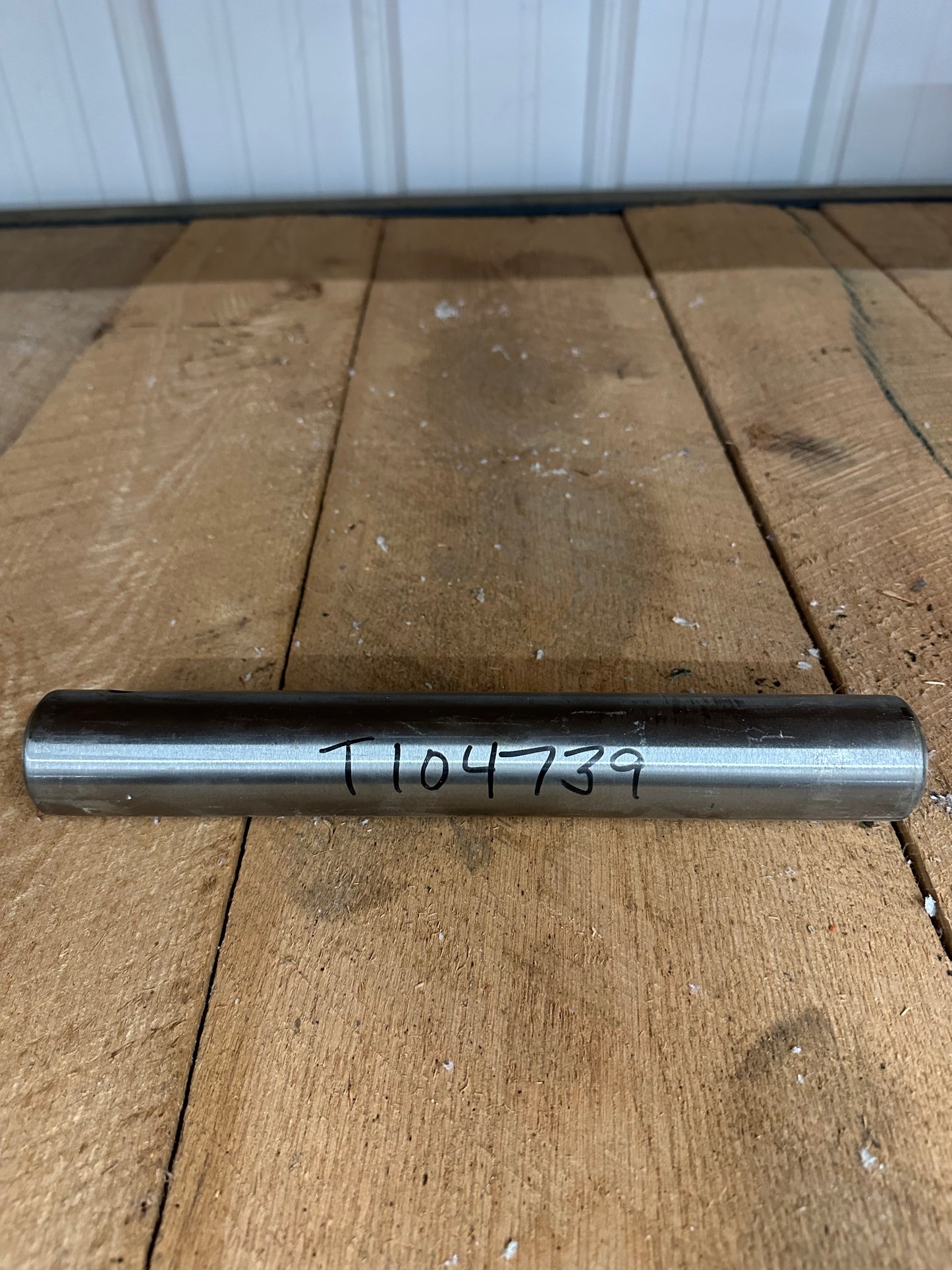 T104739 450G 550G 650G Angle & Tilt Cylinder Pin