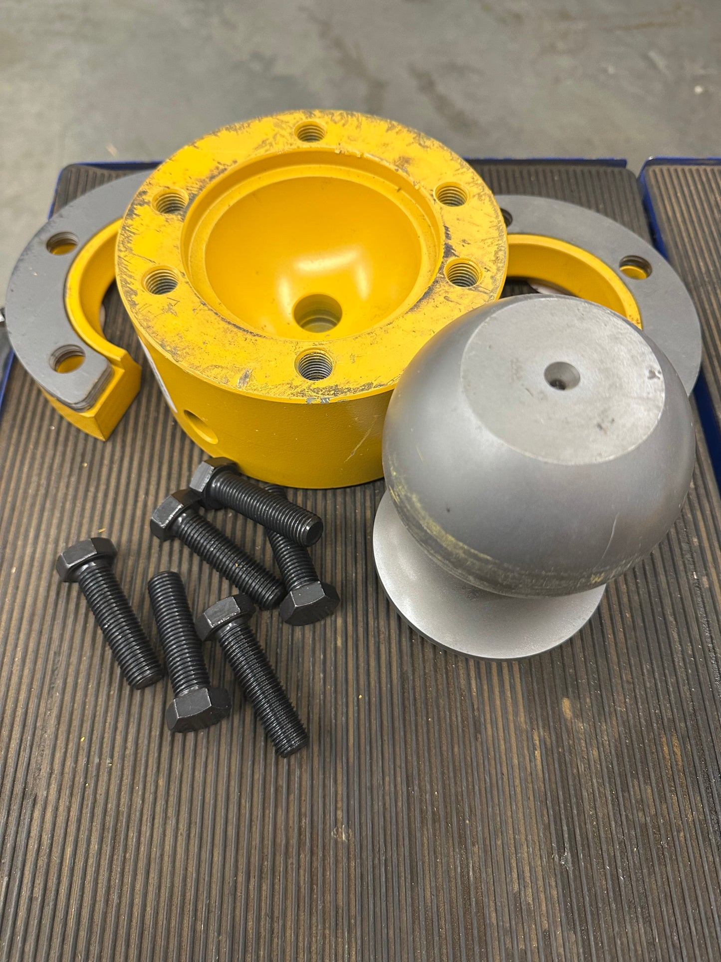 PV5005 450H 450J 550H 550J 650H 650J 6 Bolt Style Blade Ball Pivot Kit