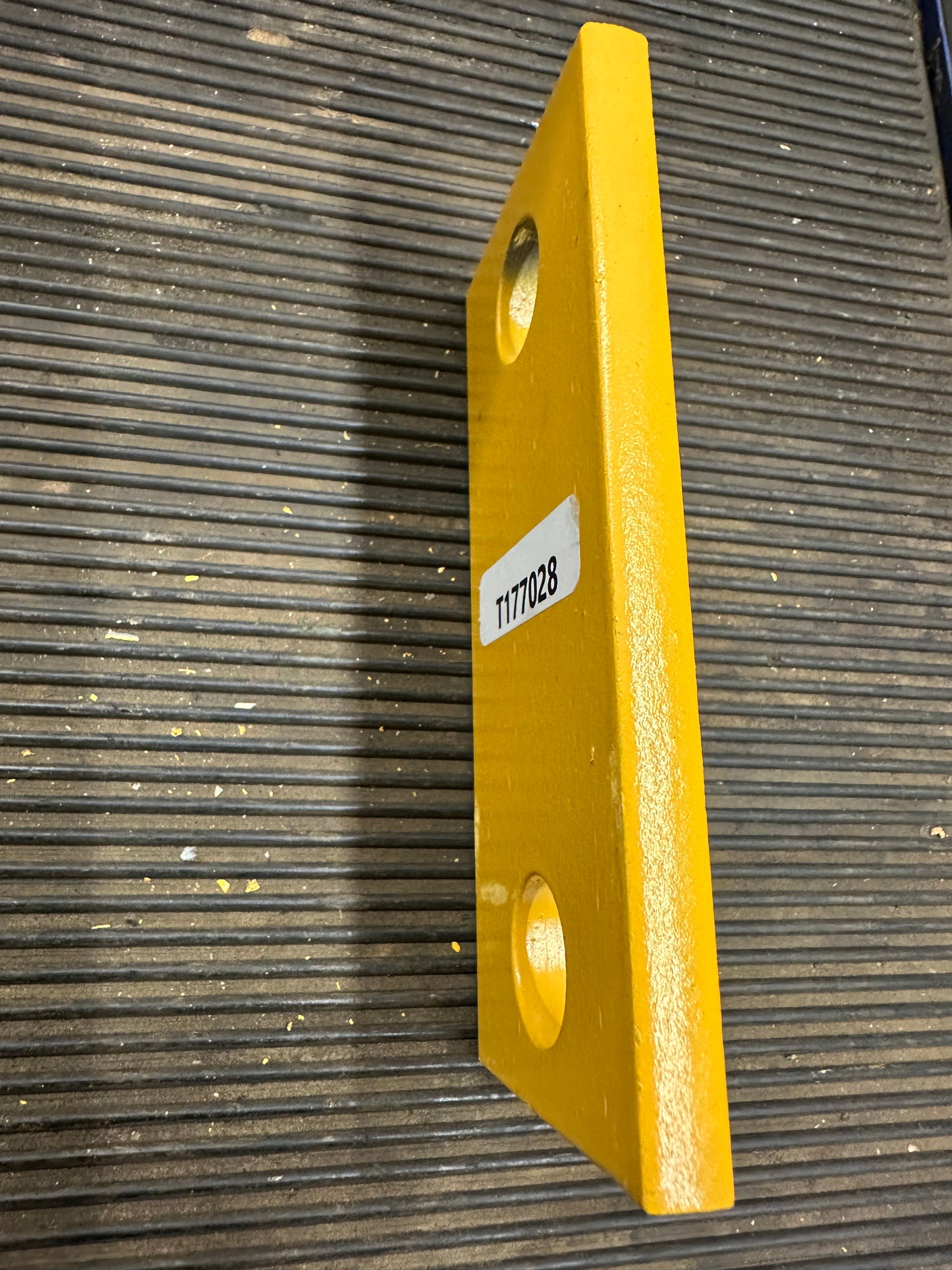 T177028 Pin Strap Retainer 700H 700J 700K 700L 750J 750K 750L 850J