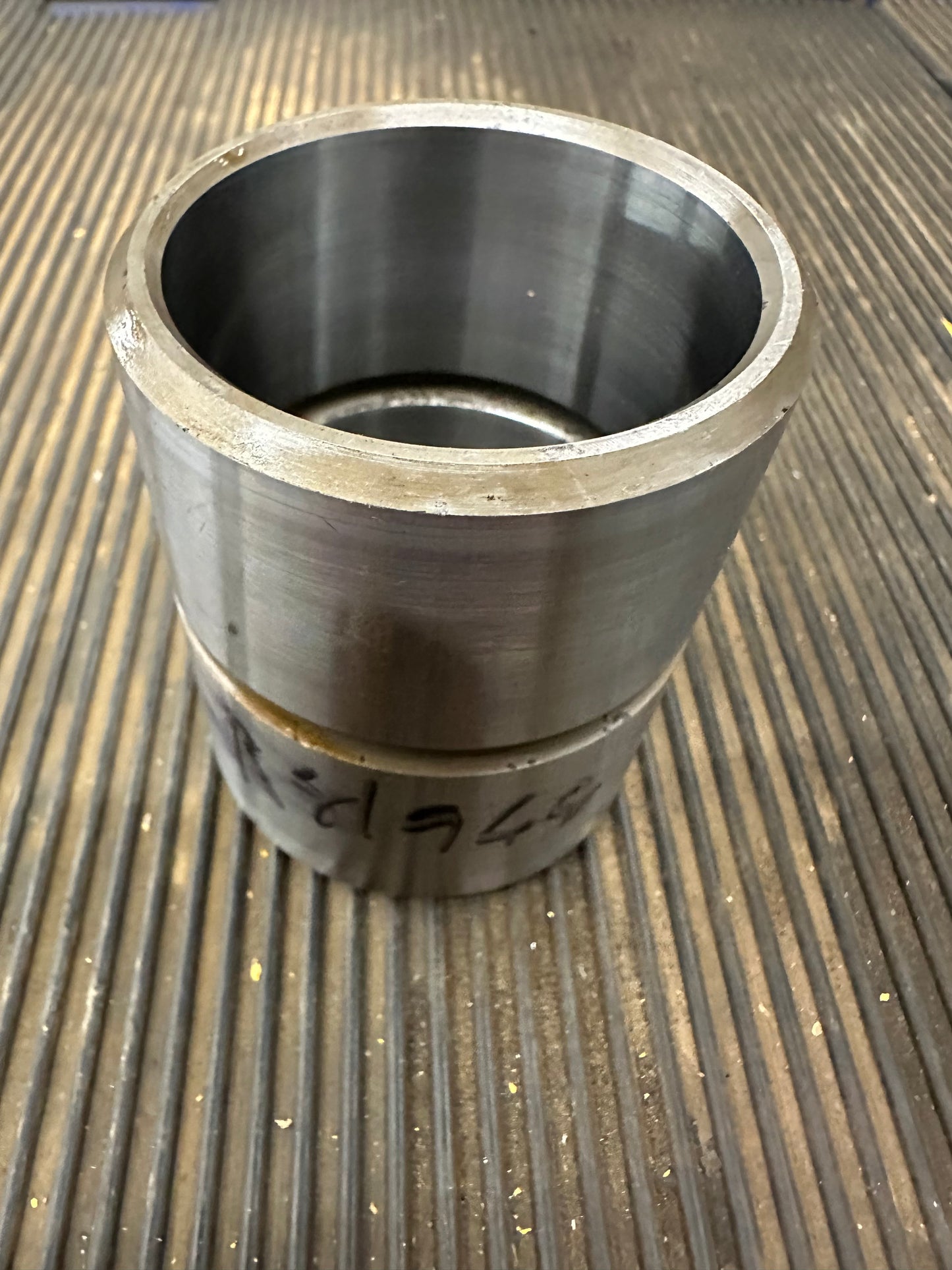 R81971 Lift Cylinder Rod End Bushing  700H 700J 700K 700L