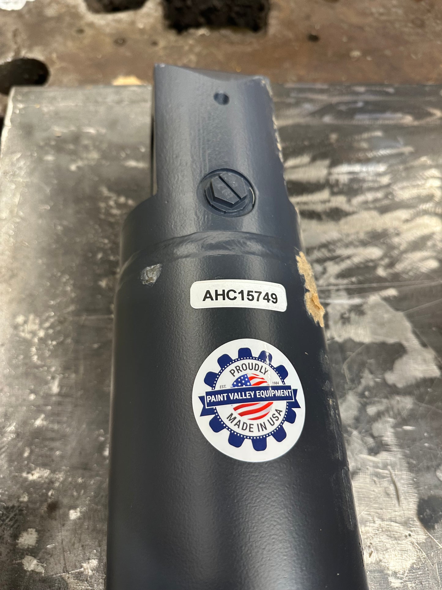 AHC15749 700H 700J 700K Lift Cylinder with Bushings AH215878 AHC15749 AHC10693 AH159938