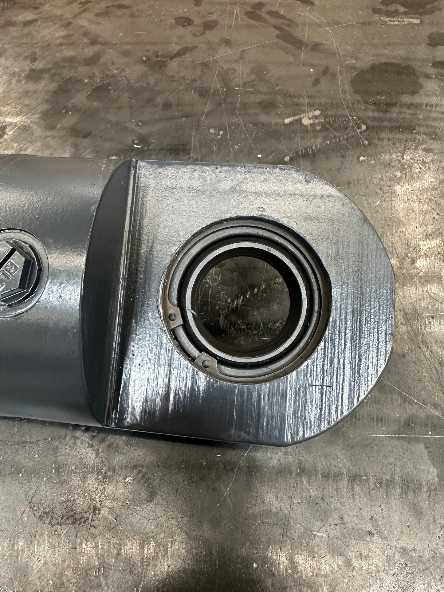 AHC15679 Tilt Cylinder with Bushings 450H 450J 550H 550J 650H 650J