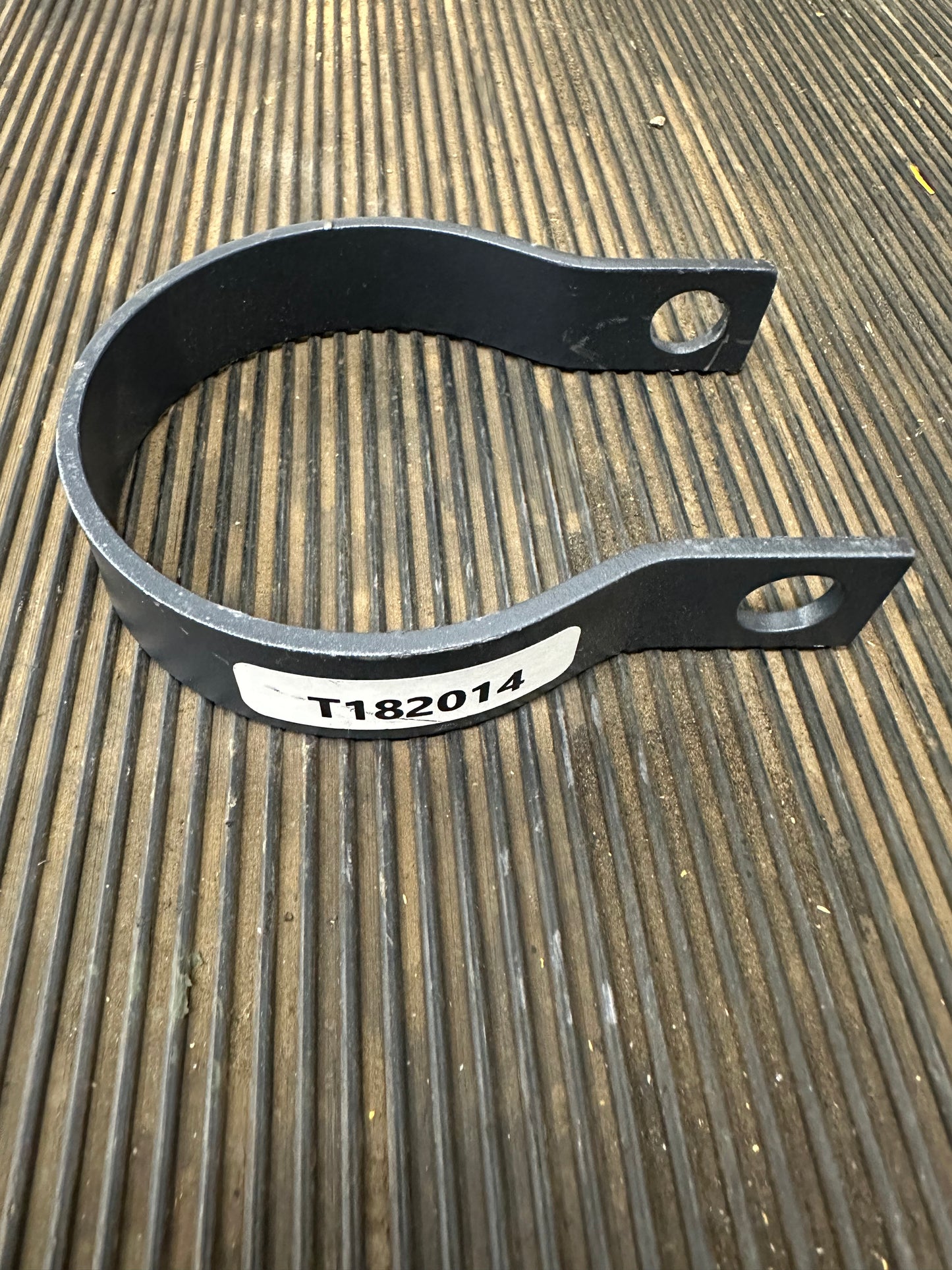 T182014 Hydraulic Cylinder Hose Shield Clamp
