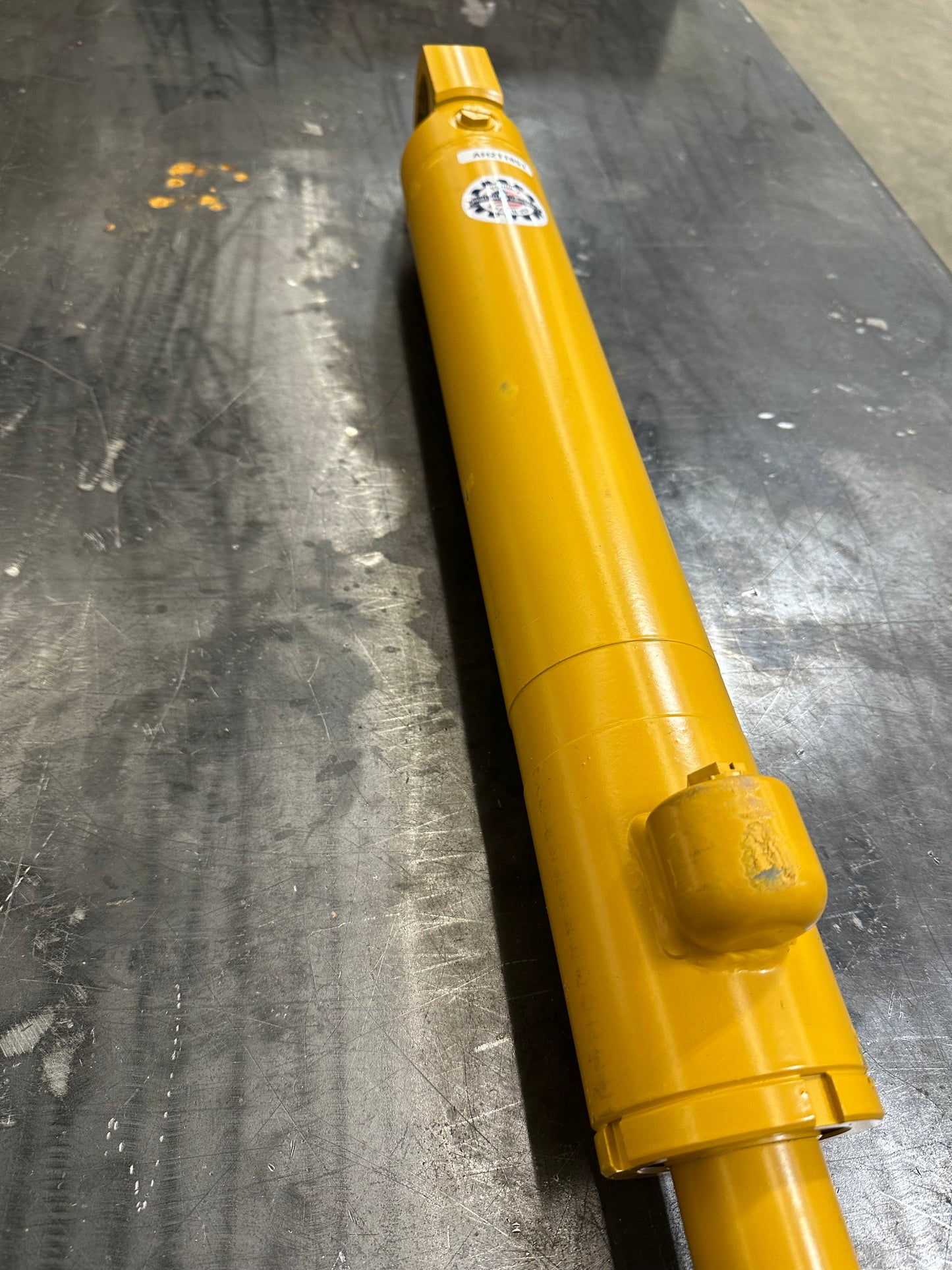 AH211851 550H 550J 650H 650J Angle Cylinder without Bushings