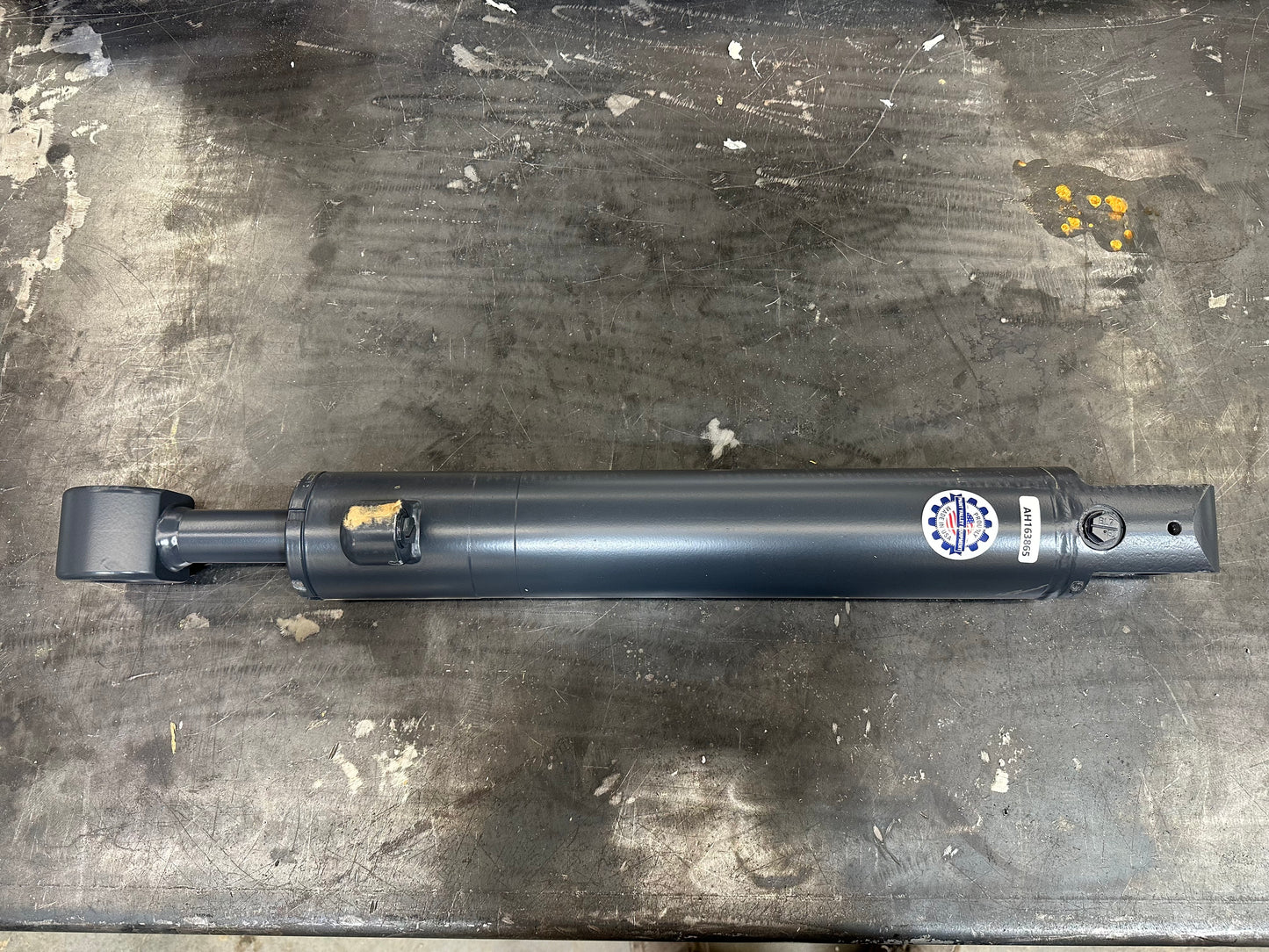 AH163865 Lift Cylinder 450J 550H 550J 650H 650J AHC15680 AH211370