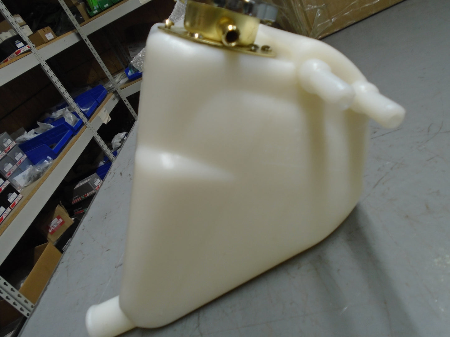 Humvee HMMWV 12340061 M998 Coolant Tank Reservoir 2930-01-256-5350 Over Flow