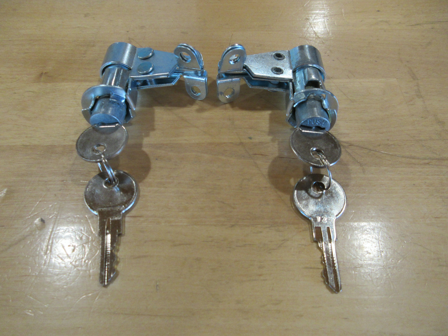 Pair of MB or GPW Tool Box Lock with Key