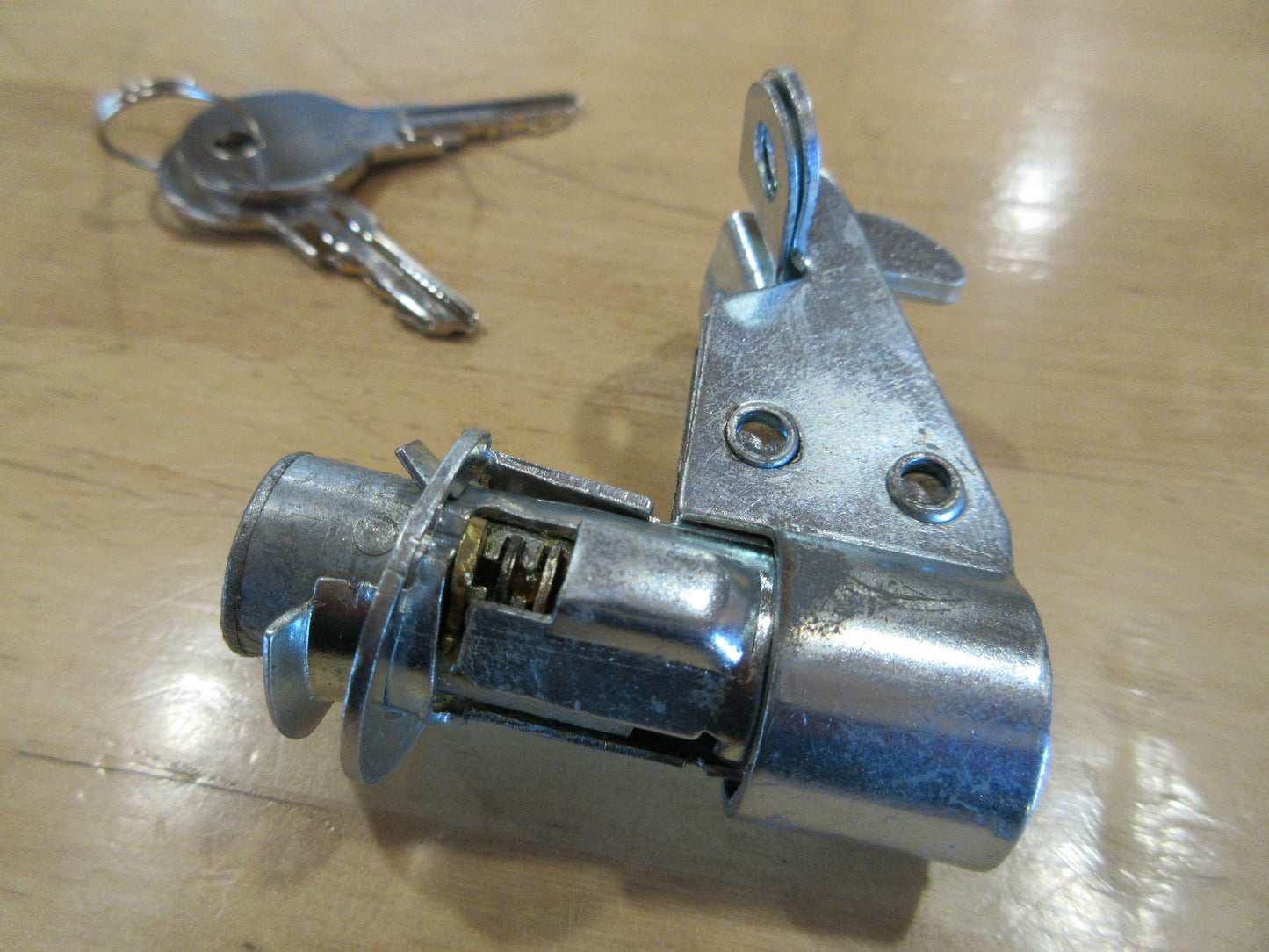 Pair of MB or GPW Tool Box Lock with Key