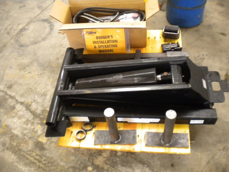 Dump bed hoist kit complete with everything. 24 or 12 volt